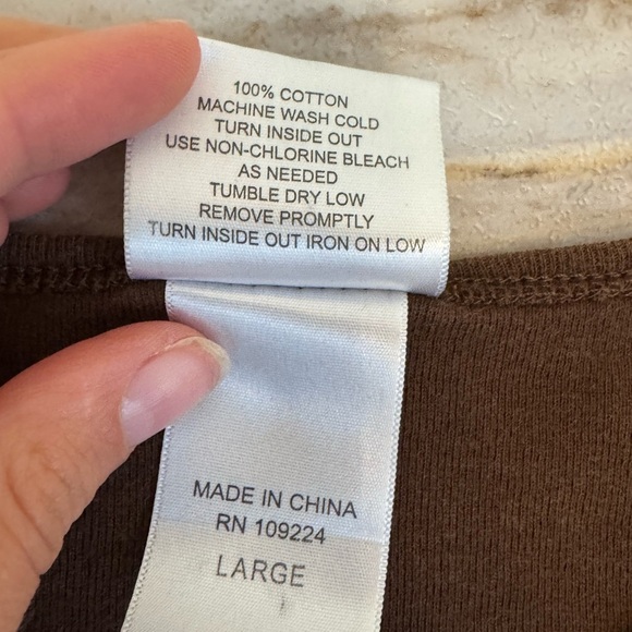 Studio Collection by Endear Designs Brown Graphic Floral Top Size Large - Picture 5 of 7